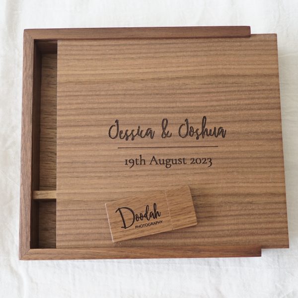Wooden wedding photography box and USB stick